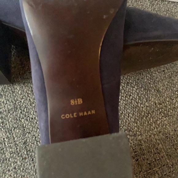 Navy Cole haan block heels - Picture 5 of 7